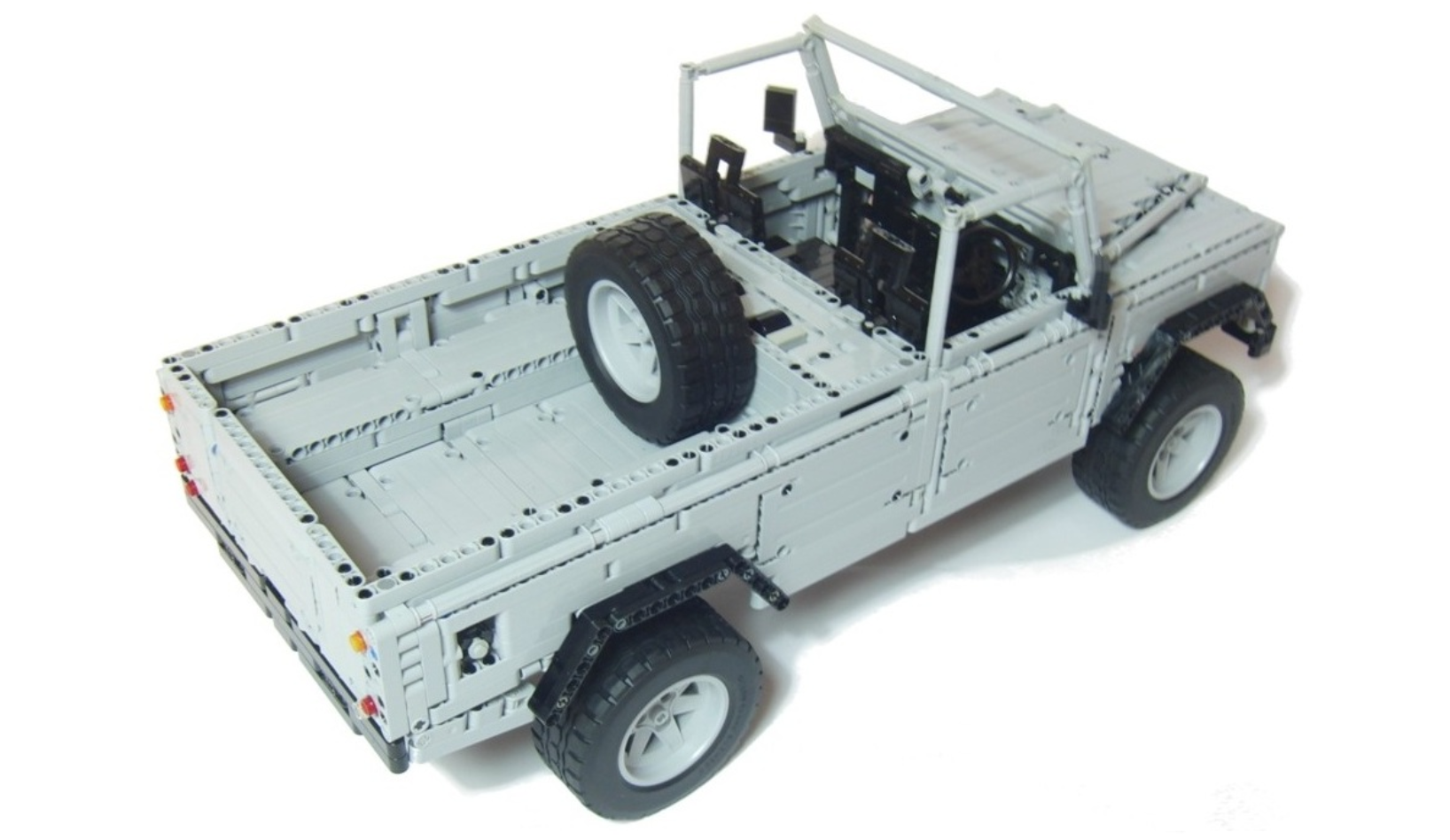Remote Controlled SUV 3438pcs - TheBlockZone